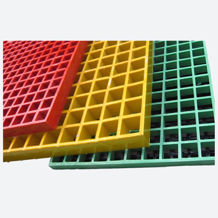Molded FRP grating